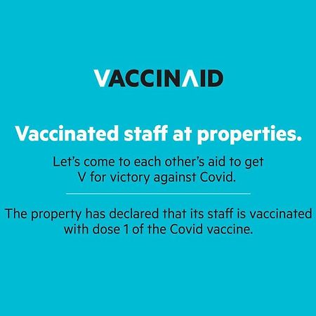 Vaccinated Staff - Oyo 15973 F Square Hotel Kochi Exterior photo