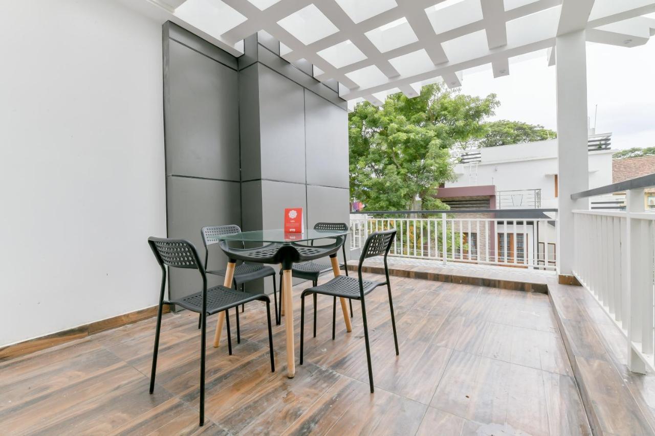 Vaccinated Staff - Oyo 15973 F Square Hotel Kochi Exterior photo